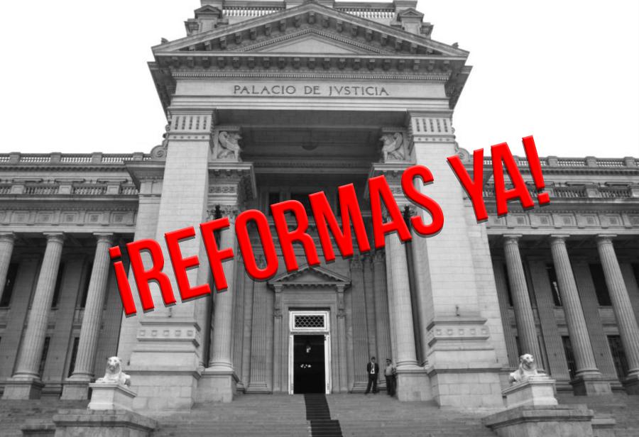 Audios: “Refundadores” versus demócratas