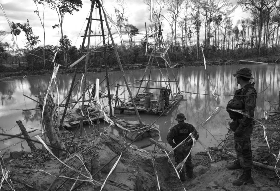 Minería ilegal, narcotráfico y subversión