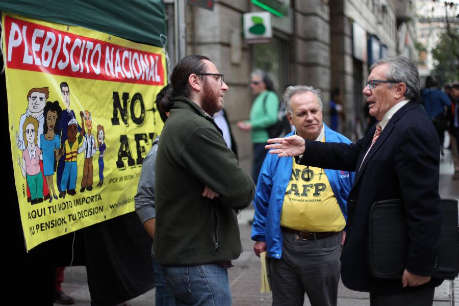 Un sistema de pensiones de reparto y su aproximación al esquema de Ponzi