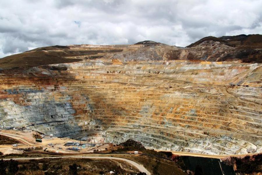 Cajamarca: ¡un mendigo sentado en un banco de oro!