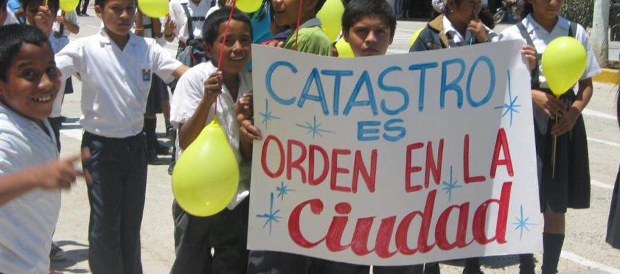 Urge un catastro único